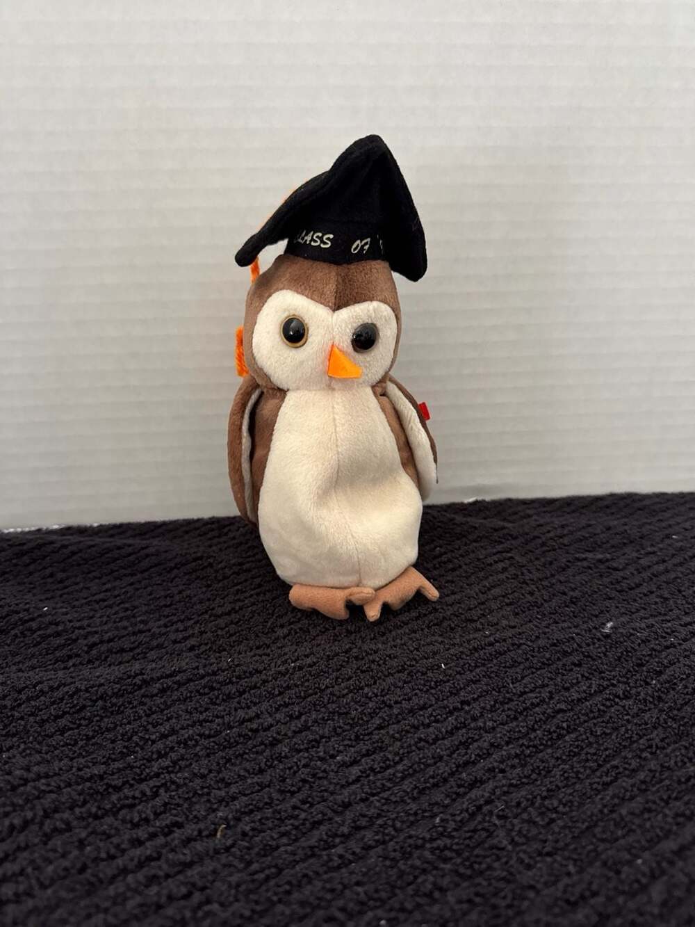 Ty Beanie Baby Wise the Owl Class of '98 Graduation Plush